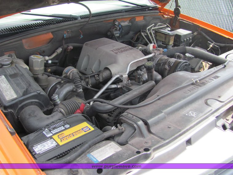 image for item 4273 1998 Chevrolet C2500 pickup