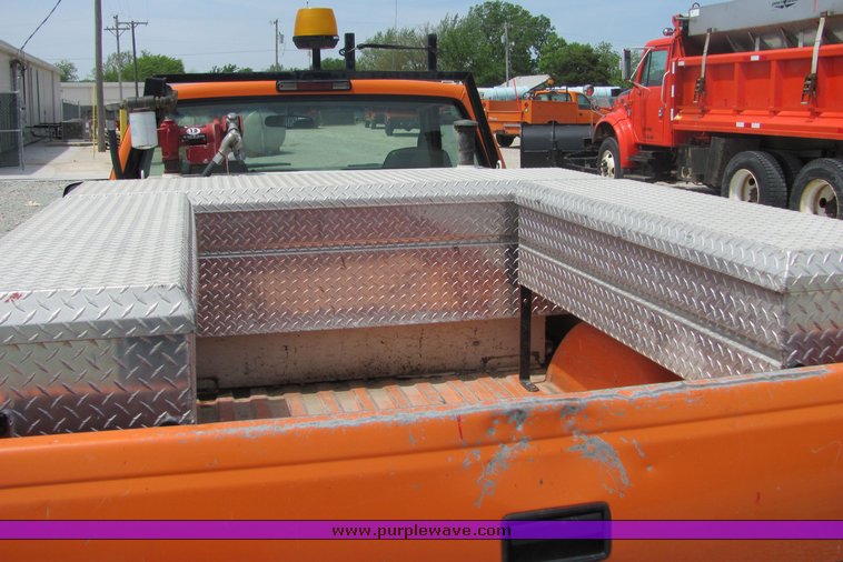 image for item 4273 1998 Chevrolet C2500 pickup