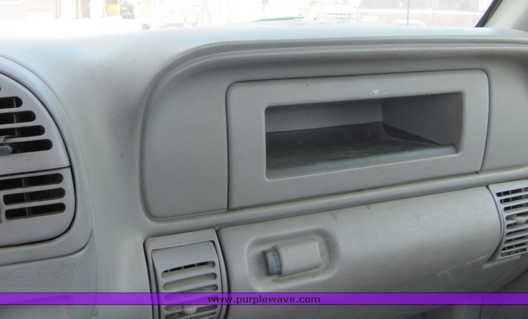 image for item 4274 1999 Chevrolet C2500 pickup