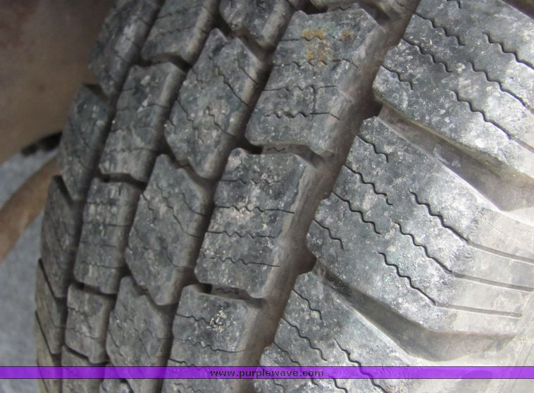 image for item 4274 1999 Chevrolet C2500 pickup