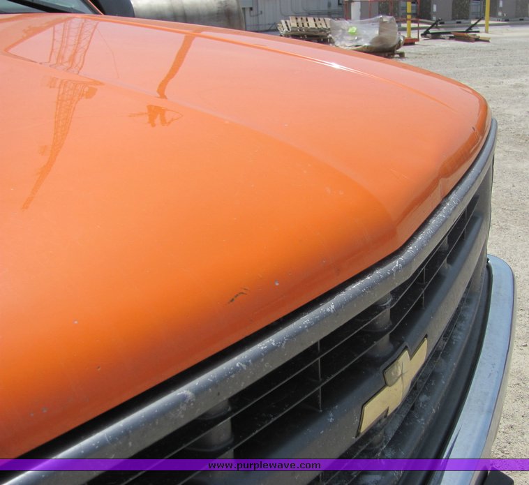 image for item 4274 1999 Chevrolet C2500 pickup