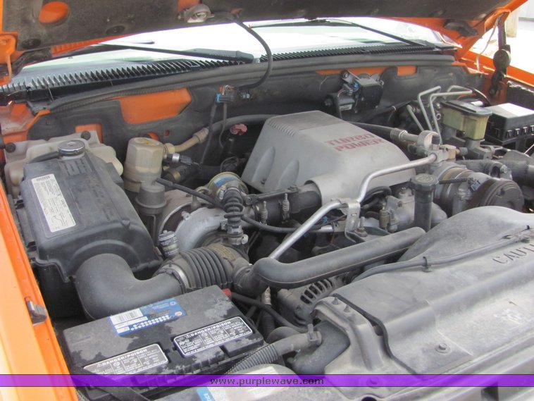 image for item 4275 1998 Chevrolet C2500 pickup