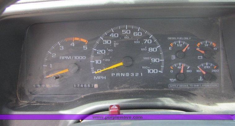 image for item 4276 1998 Chevrolet C2500 pickup