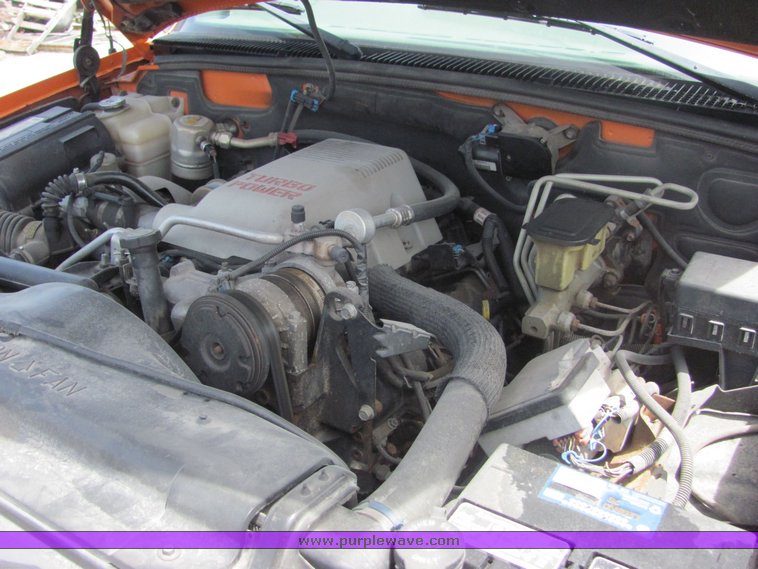 image for item 4276 1998 Chevrolet C2500 pickup