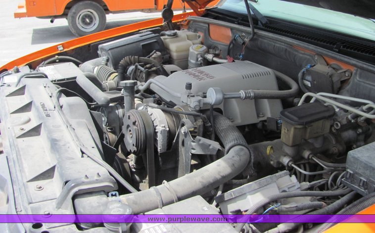 image for item 4277 1999 Chevrolet C2500 pickup