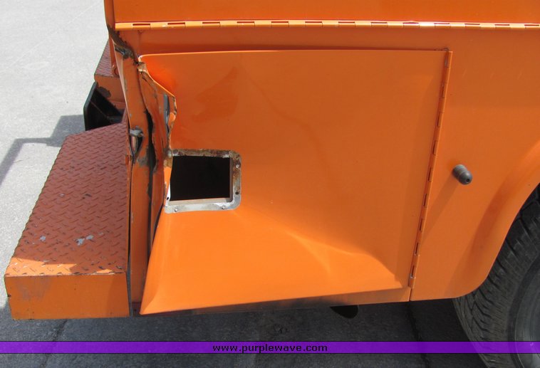 image for item 4277 1999 Chevrolet C2500 pickup