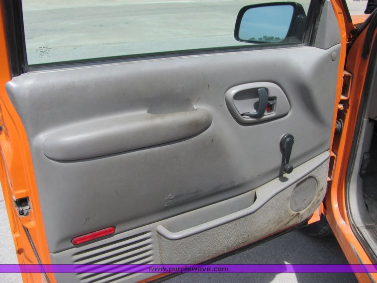 image for item 4278 1998 Chevrolet C2500 pickup