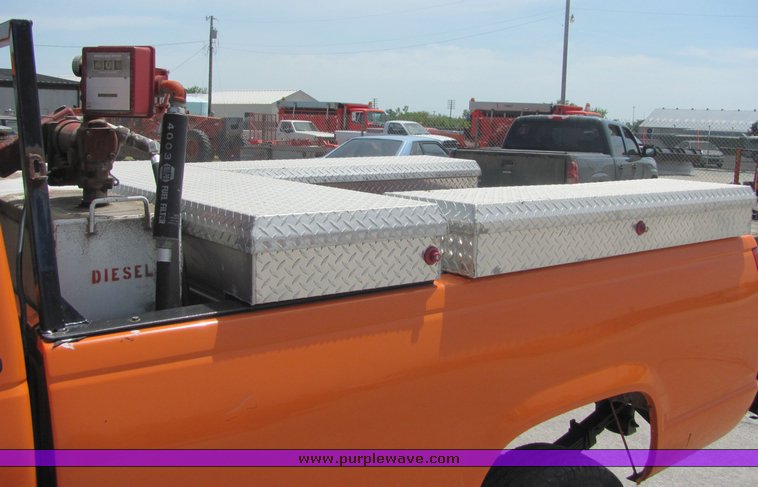 image for item 4278 1998 Chevrolet C2500 pickup