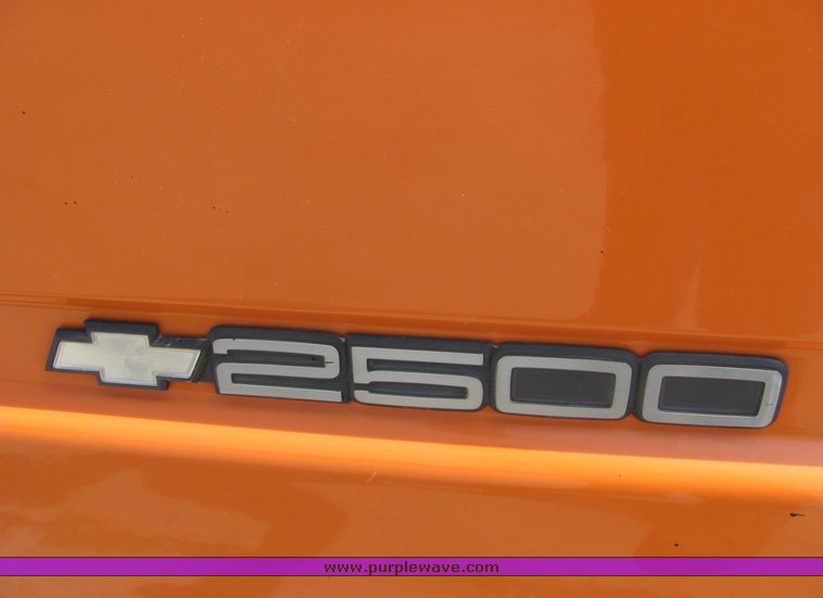 image for item 4279 1998 Chevrolet C2500 pickup