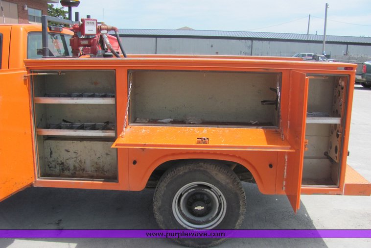 image for item 4279 1998 Chevrolet C2500 pickup