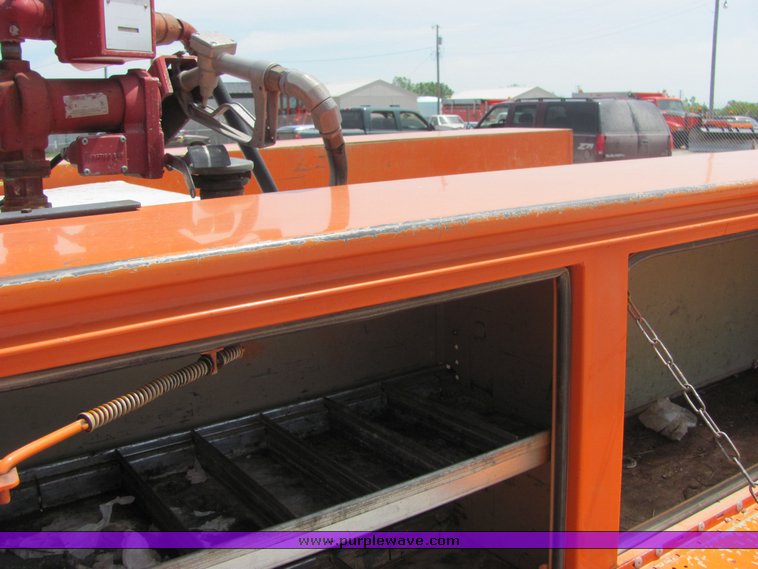 image for item 4279 1998 Chevrolet C2500 pickup