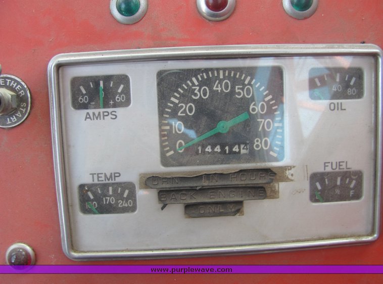 image for item 4280 1986 Little Giant LS4864 truck mounted crane