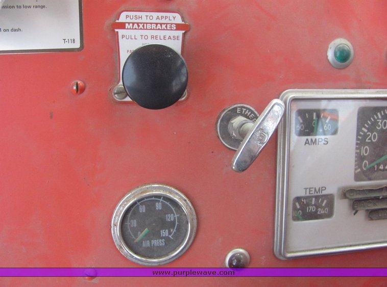 image for item 4280 1986 Little Giant LS4864 truck mounted crane