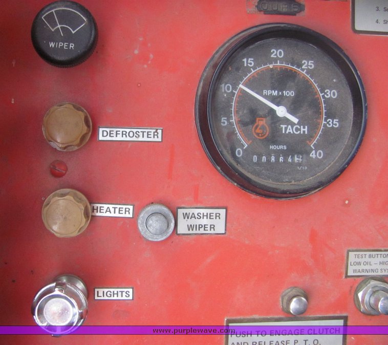 image for item 4280 1986 Little Giant LS4864 truck mounted crane