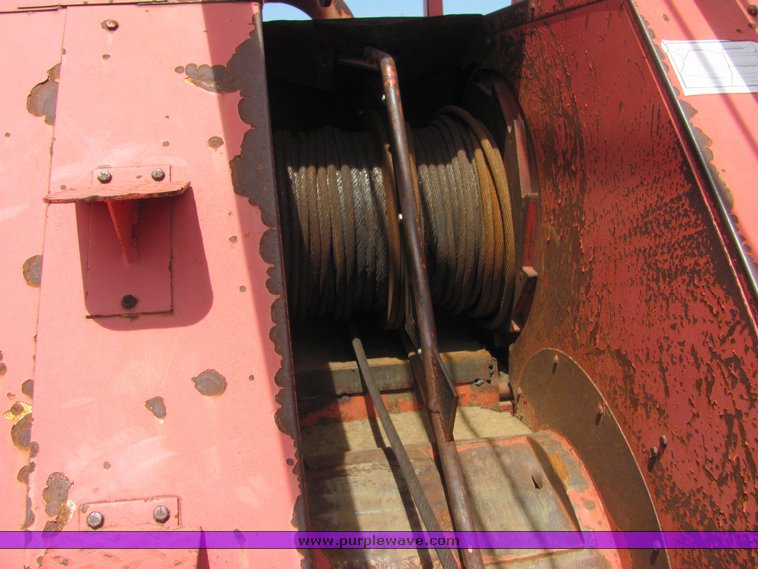 image for item 4280 1986 Little Giant LS4864 truck mounted crane