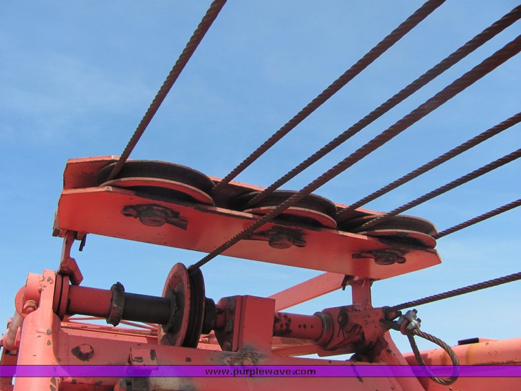 image for item 4280 1986 Little Giant LS4864 truck mounted crane