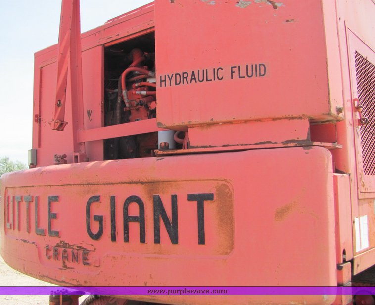 image for item 4280 1986 Little Giant LS4864 truck mounted crane