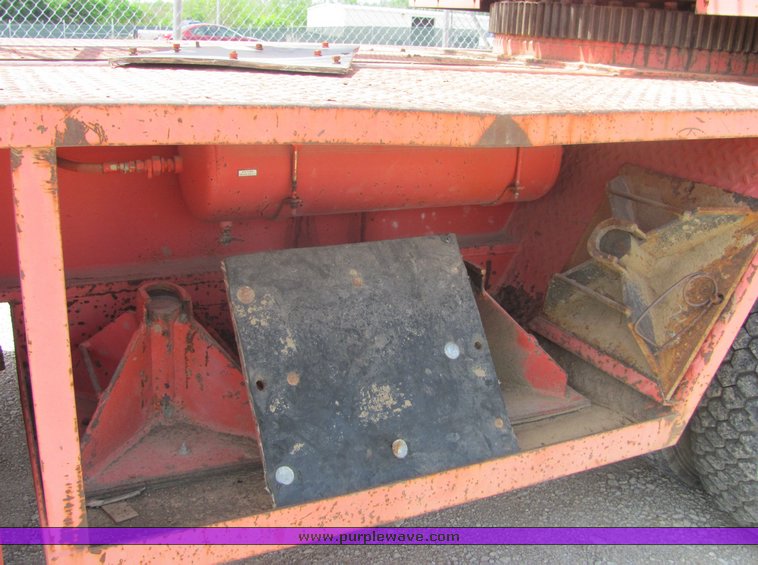 image for item 4280 1986 Little Giant LS4864 truck mounted crane