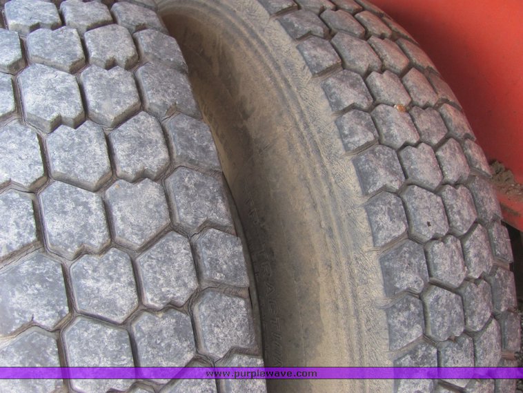 image for item 4280 1986 Little Giant LS4864 truck mounted crane