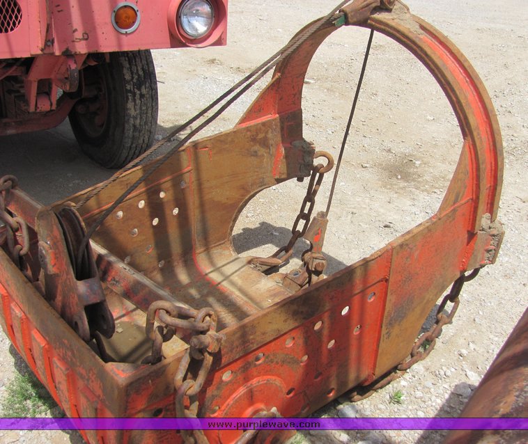 image for item 4280 1986 Little Giant LS4864 truck mounted crane