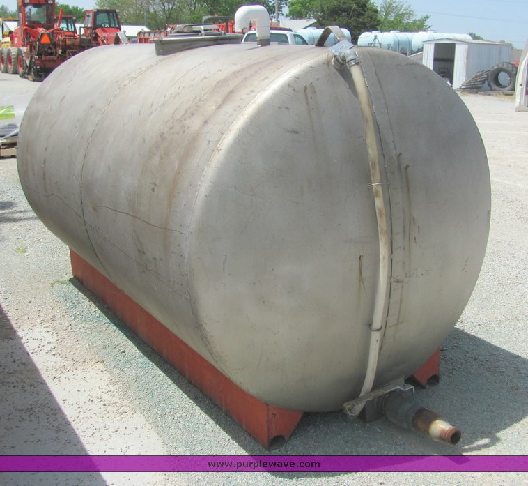 image for item 4281 1986 Palmer 1000 gallon stainless steel water tank