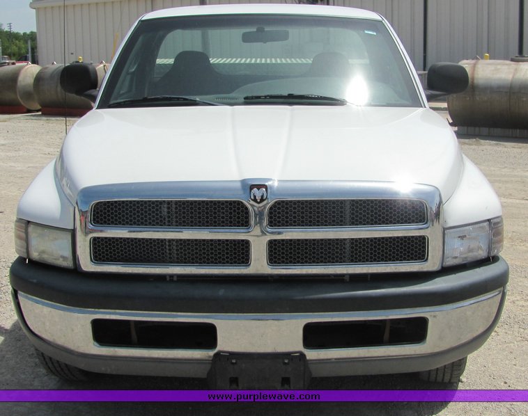 image for item 4286 1999 Dodge Ram 1500 pickup
