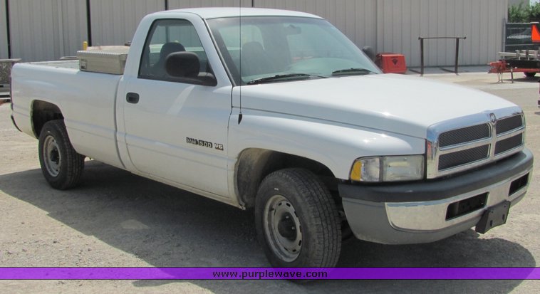 image for item 4286 1999 Dodge Ram 1500 pickup