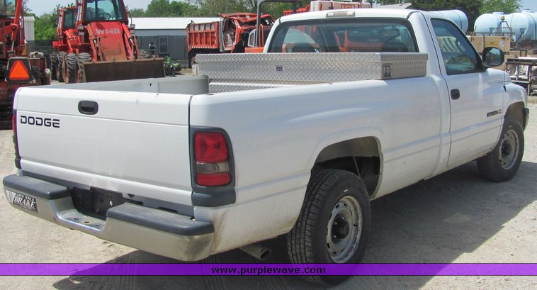 image for item 4286 1999 Dodge Ram 1500 pickup