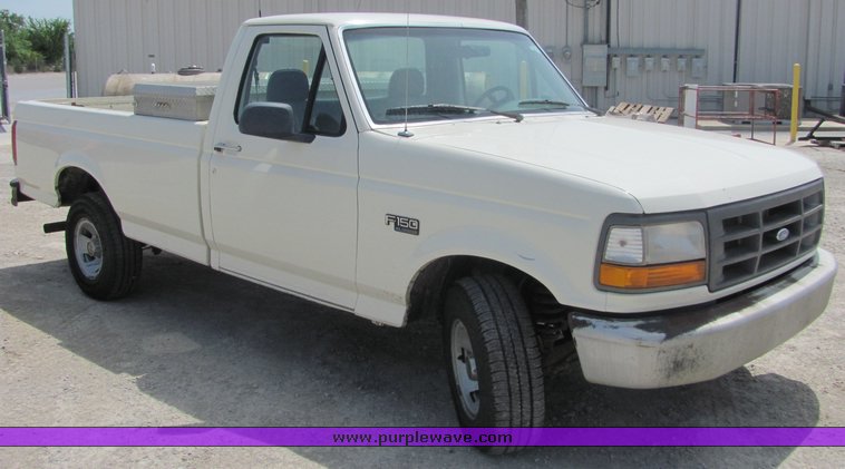 image for item 4287 1995 Ford F150 pickup