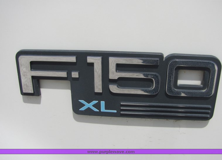 image for item 4287 1995 Ford F150 pickup