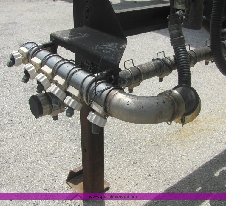 image for item 4288 1999 Monroe anti-ice 1600 gallon tank