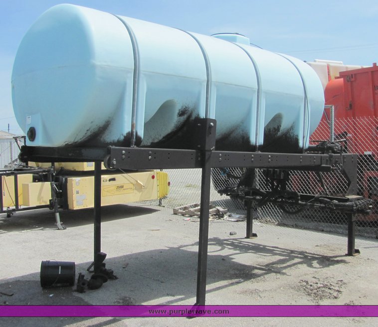 image for item 4289 1999 Monroe anti-ice 1600 gallon tank