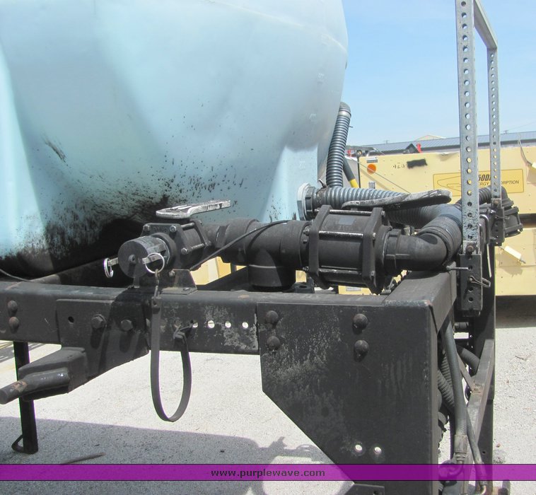 image for item 4289 1999 Monroe anti-ice 1600 gallon tank