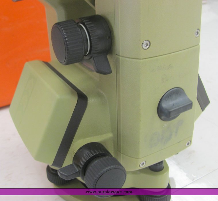 image for item 4299 1991 Wild T1000 three second theodolite