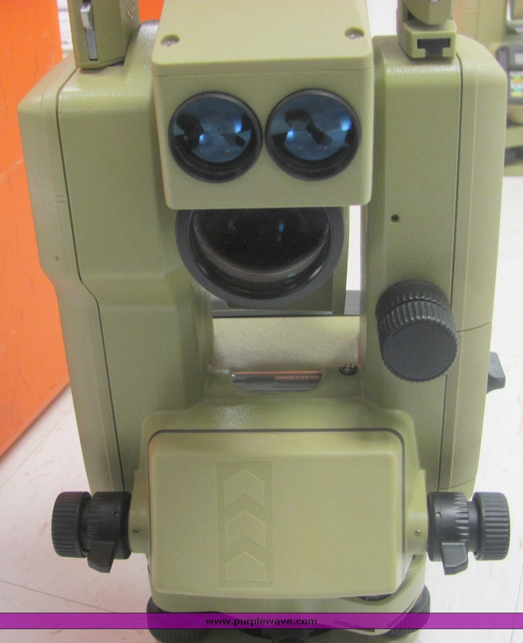 image for item 4300 1991 Wild T1000 three second theodolite