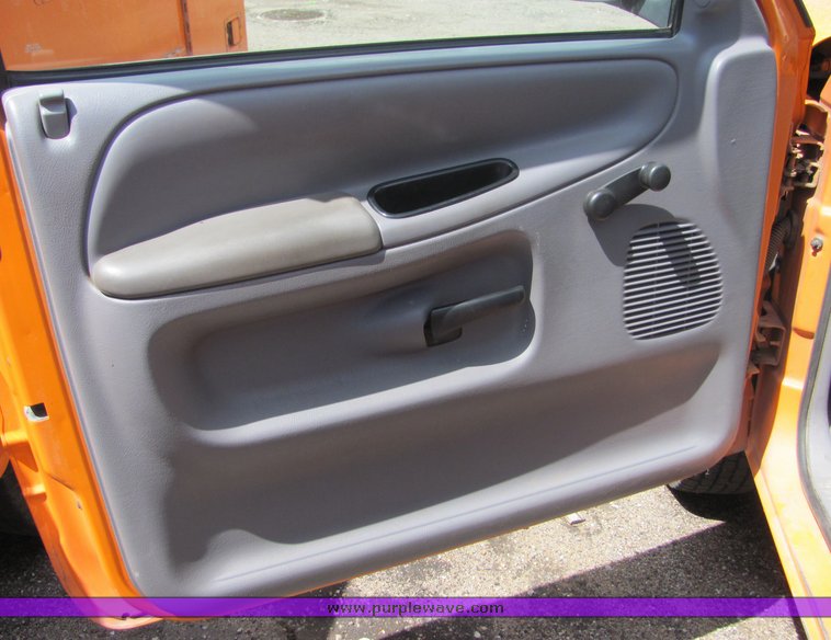 image for item 4330 2001 Dodge Ram 2500 pickup