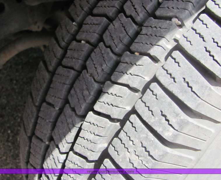 image for item 4330 2001 Dodge Ram 2500 pickup