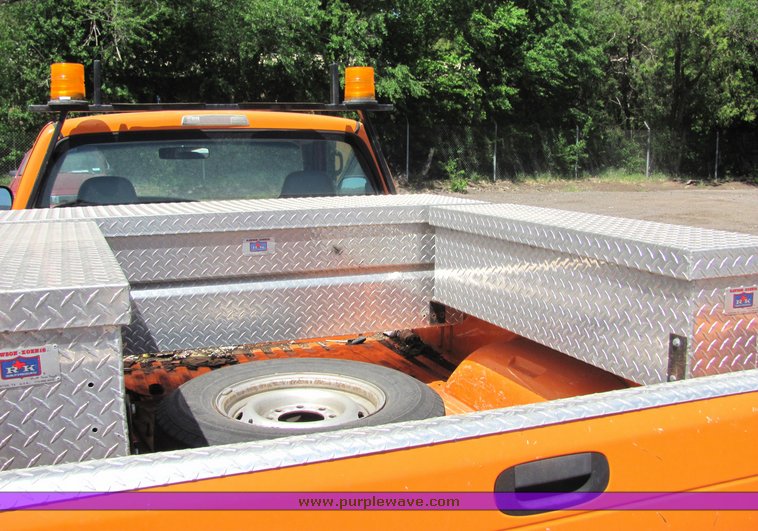 image for item 4330 2001 Dodge Ram 2500 pickup