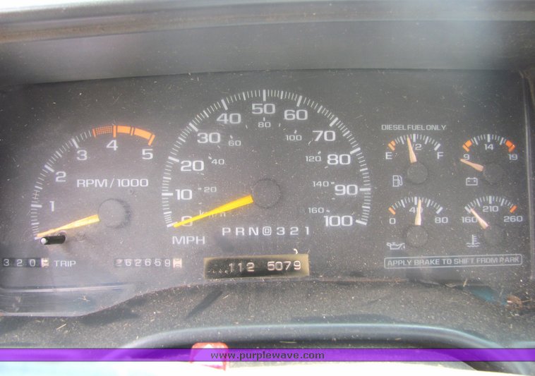 image for item 4333 1999 Chevrolet C2500 pickup