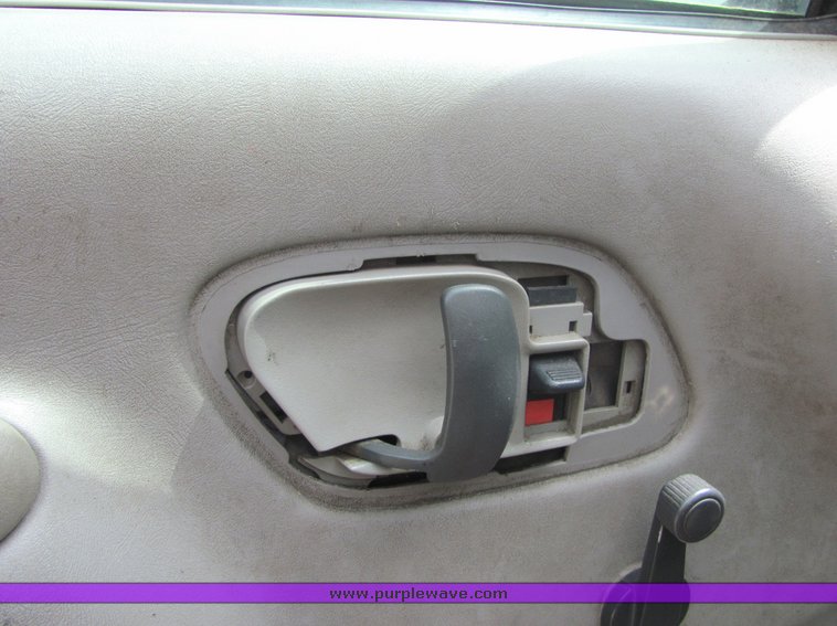 image for item 4333 1999 Chevrolet C2500 pickup