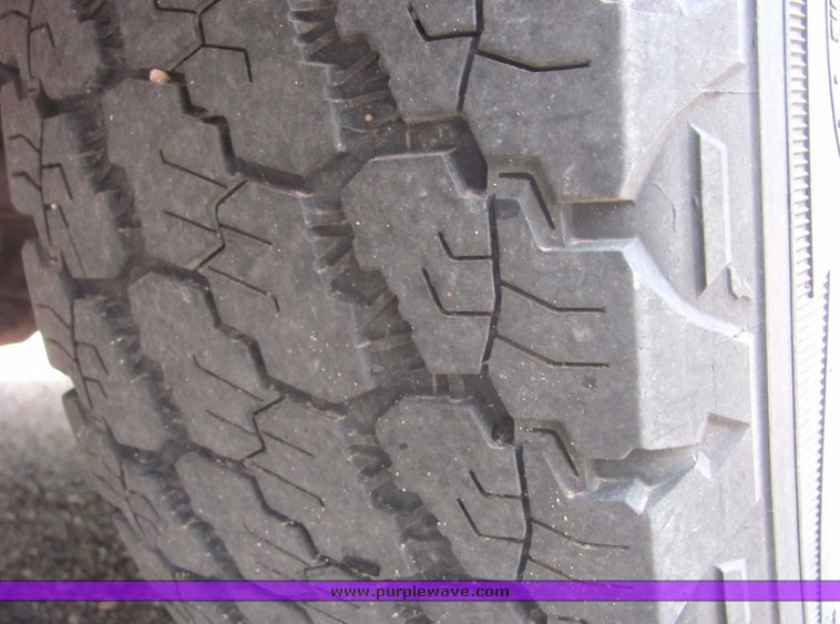 image for item 4333 1999 Chevrolet C2500 pickup