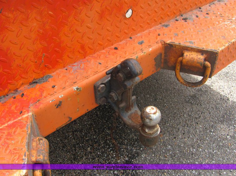 image for item 4333 1999 Chevrolet C2500 pickup