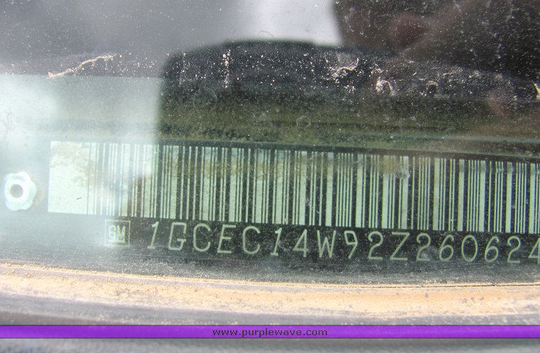 image for item 4334 2002 Chevrolet C1500 Silverado pickup