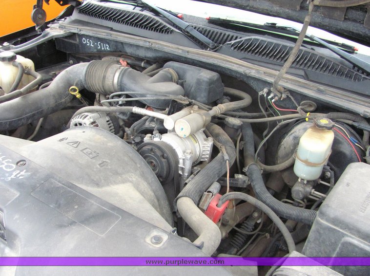 image for item 4334 2002 Chevrolet C1500 Silverado pickup