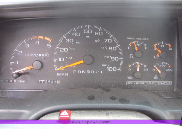 image for item 4335 1999 Chevrolet C2500 pickup