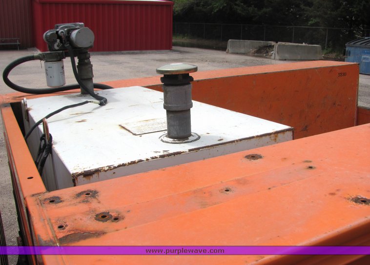 image for item 4335 1999 Chevrolet C2500 pickup