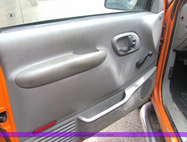 image for item 4336 1999 Chevrolet C2500 pickup