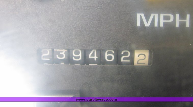 image for item 4336 1999 Chevrolet C2500 pickup