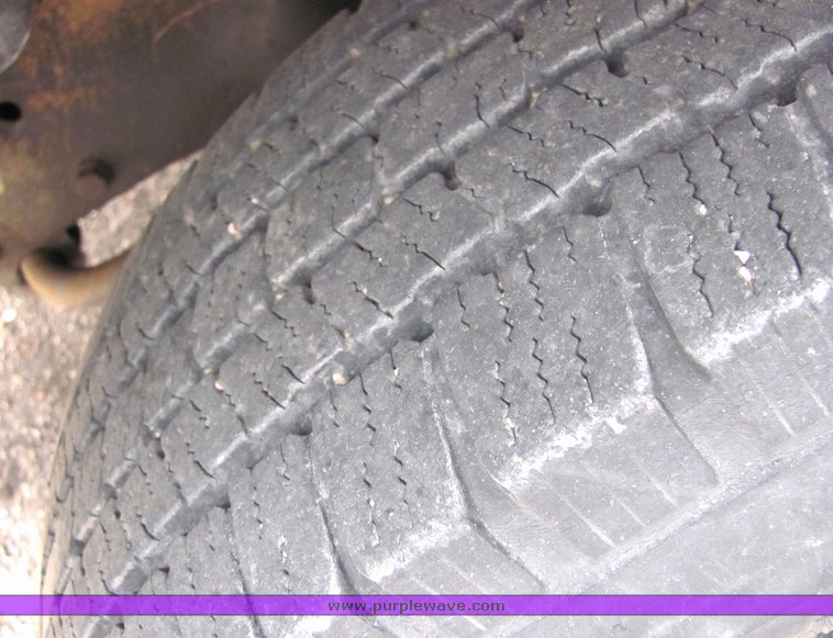 image for item 4336 1999 Chevrolet C2500 pickup