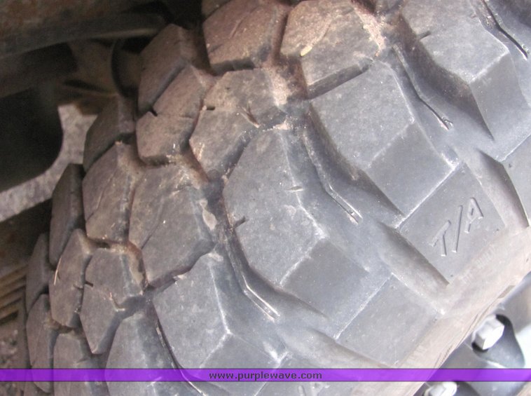 image for item 4336 1999 Chevrolet C2500 pickup